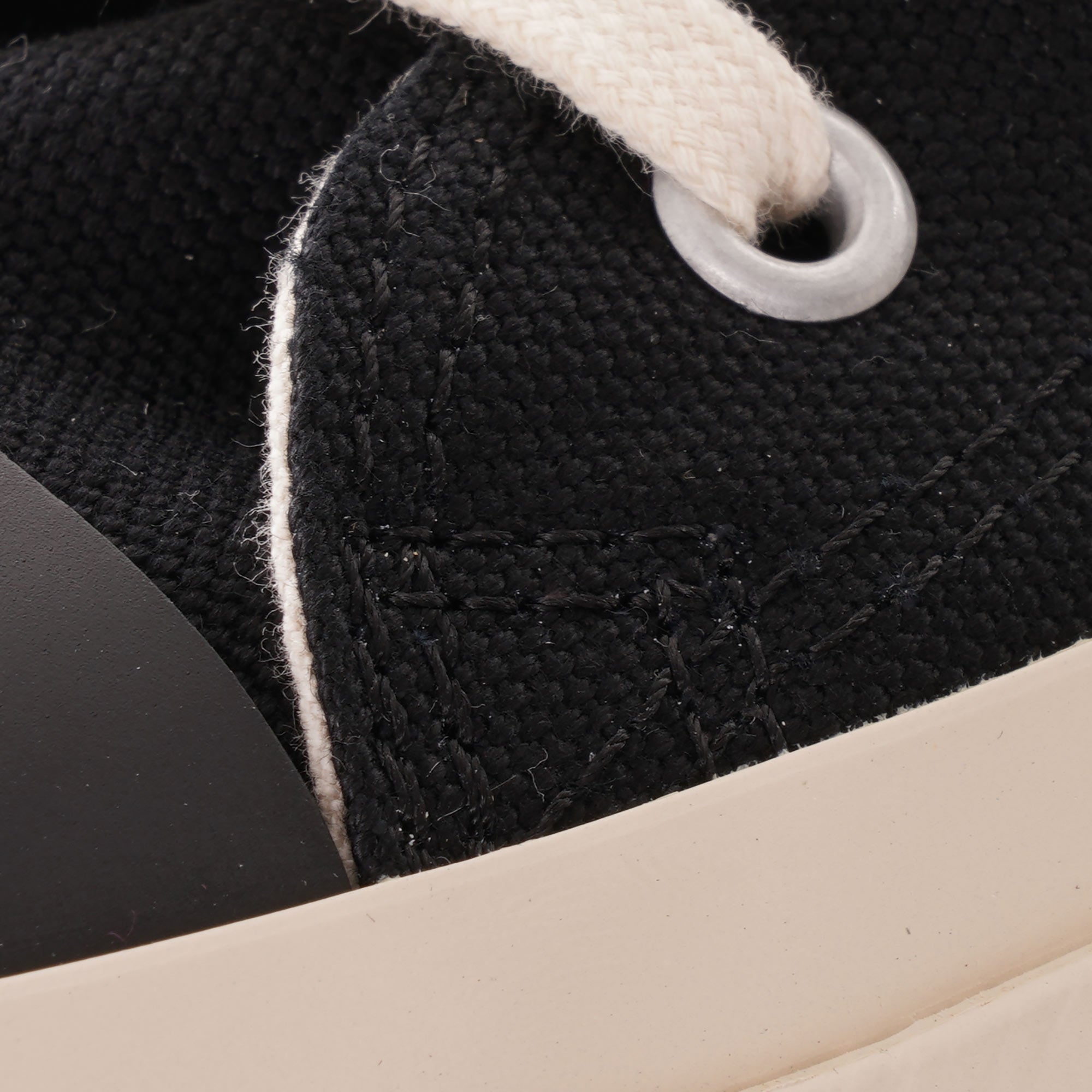 0IJP High Canvas Sneakers