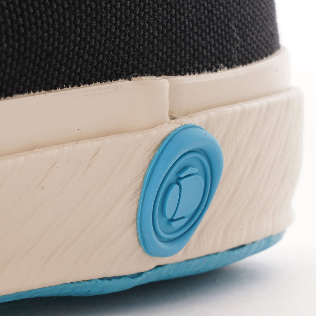 0IJP High Canvas Sneakers