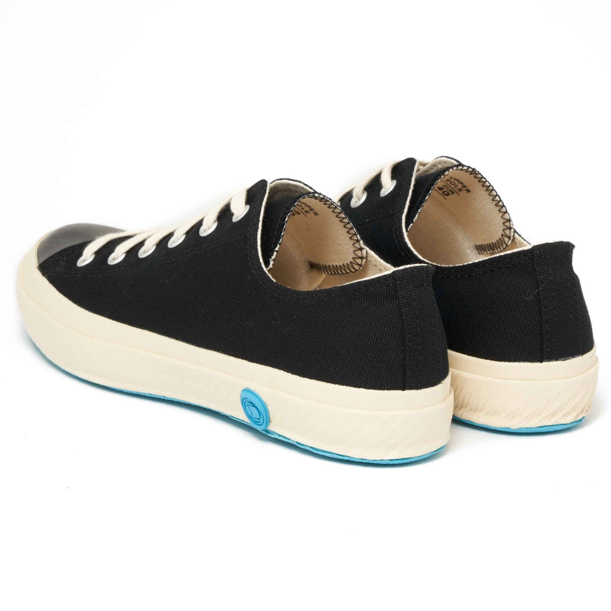 01JP Canvas Sneakers - Black