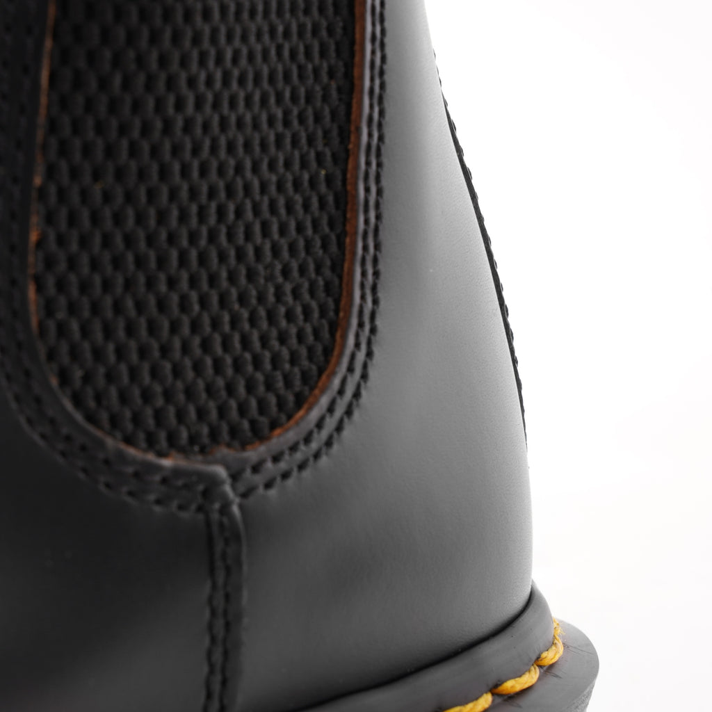 Vintage 2976 Chelsea Boots - Black Quilon