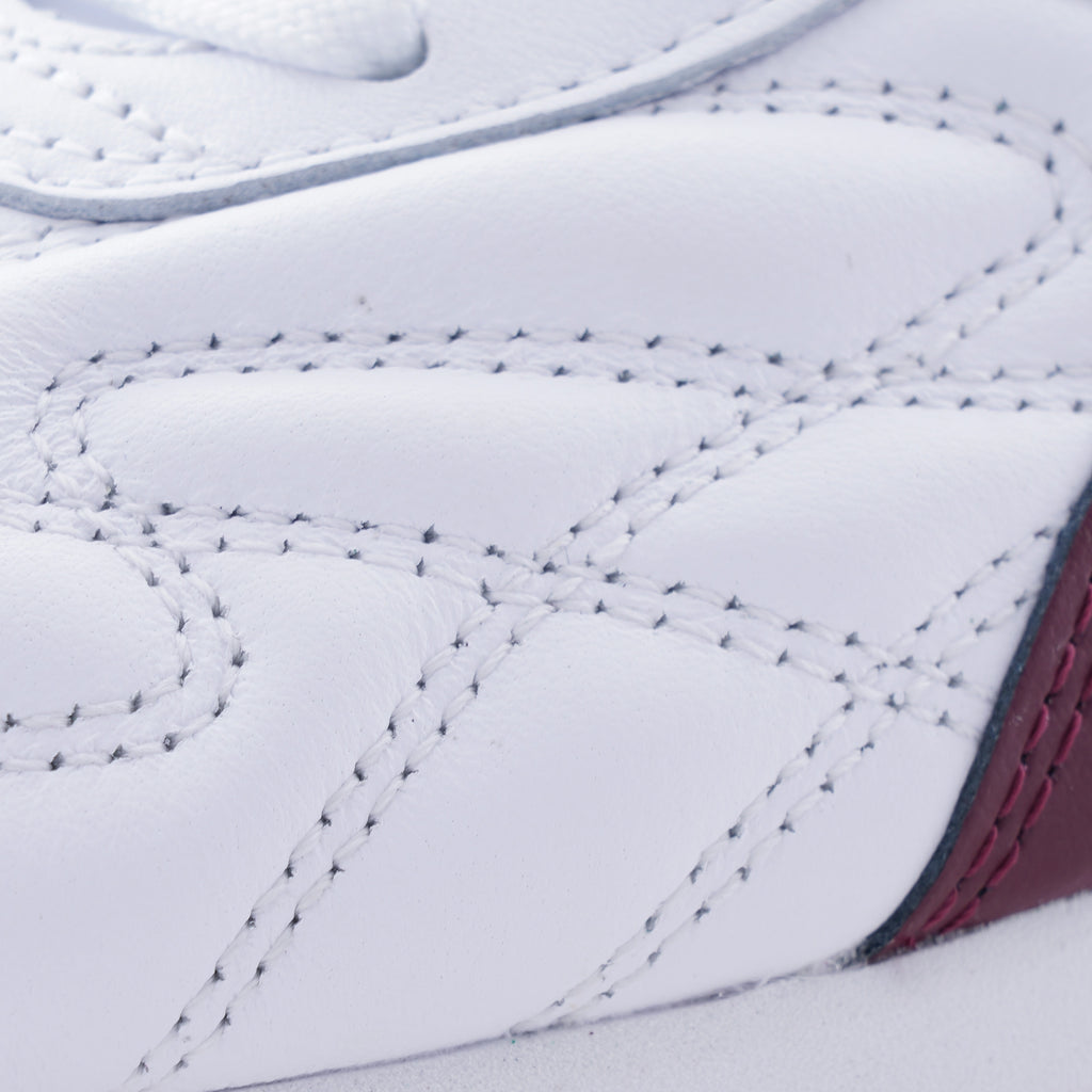 Style Avanti - White/Purple