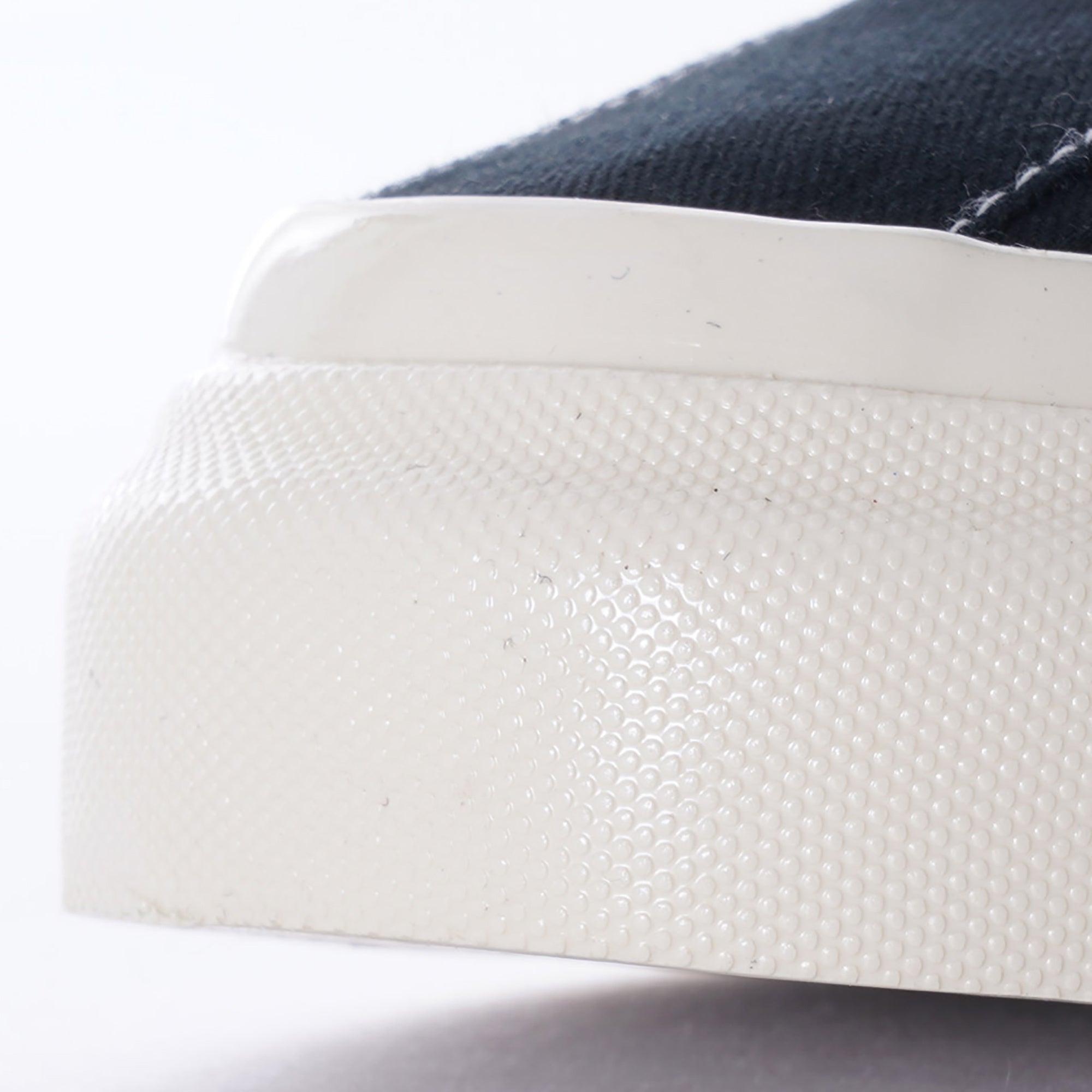 Dellow Canvas Sneaker - Black