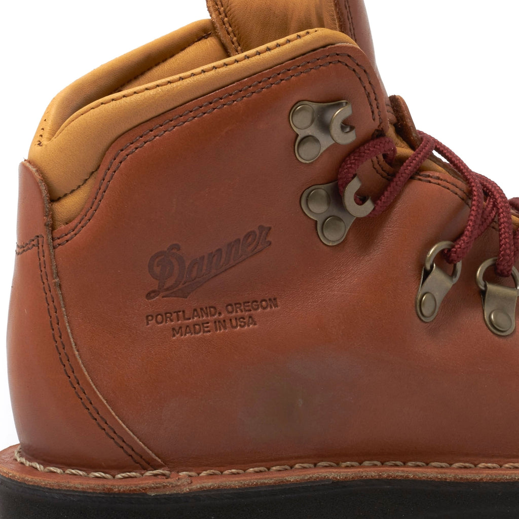 Mountain Pass Horween Rio Boot