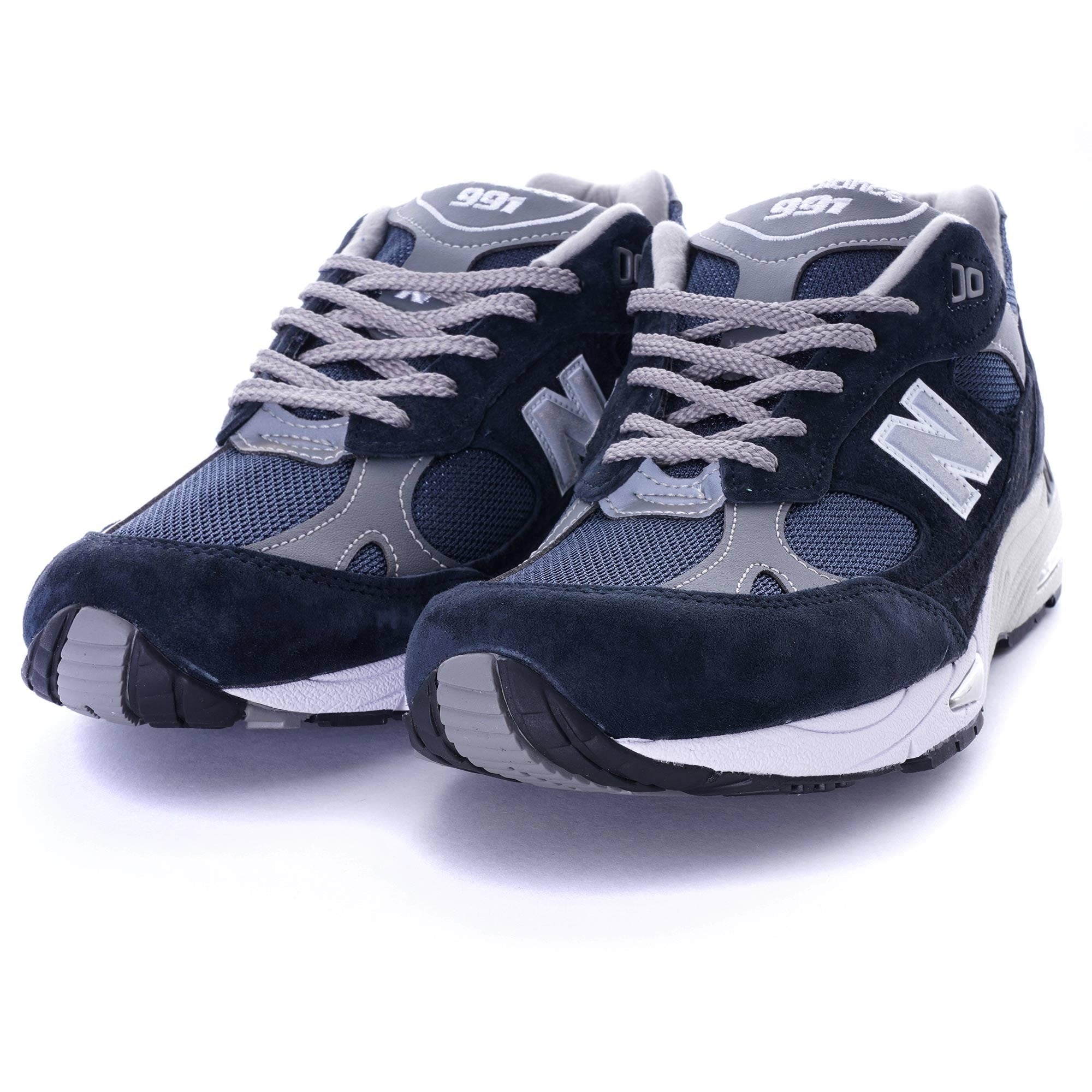 Made In England 991 - Navy