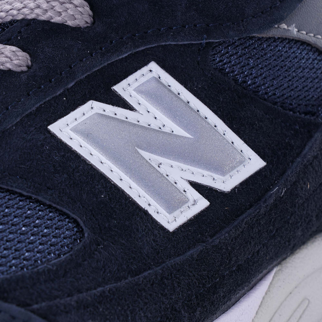 Made In England 991 - Navy