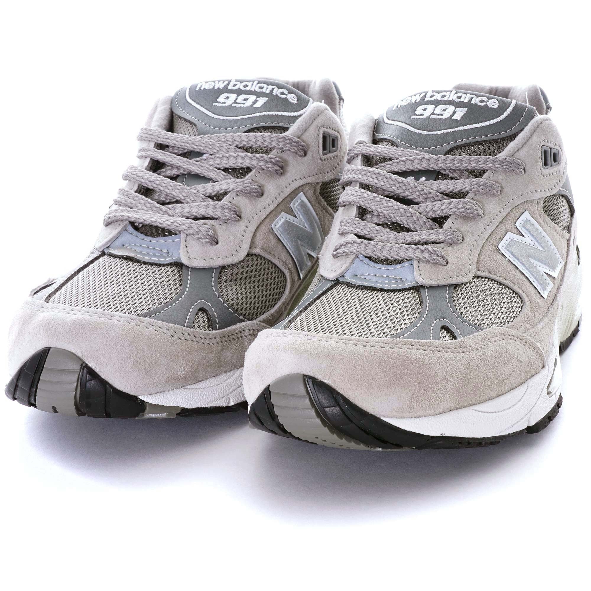 Made In England 991 - Grey/Silver
