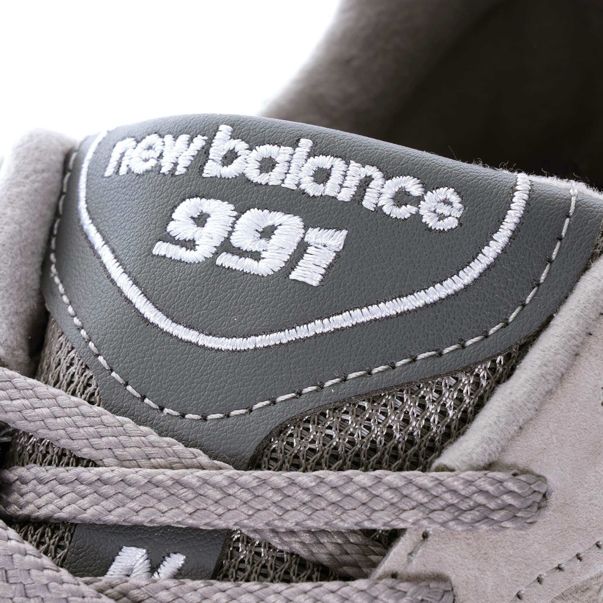 Made In England 991 - Grey/Silver