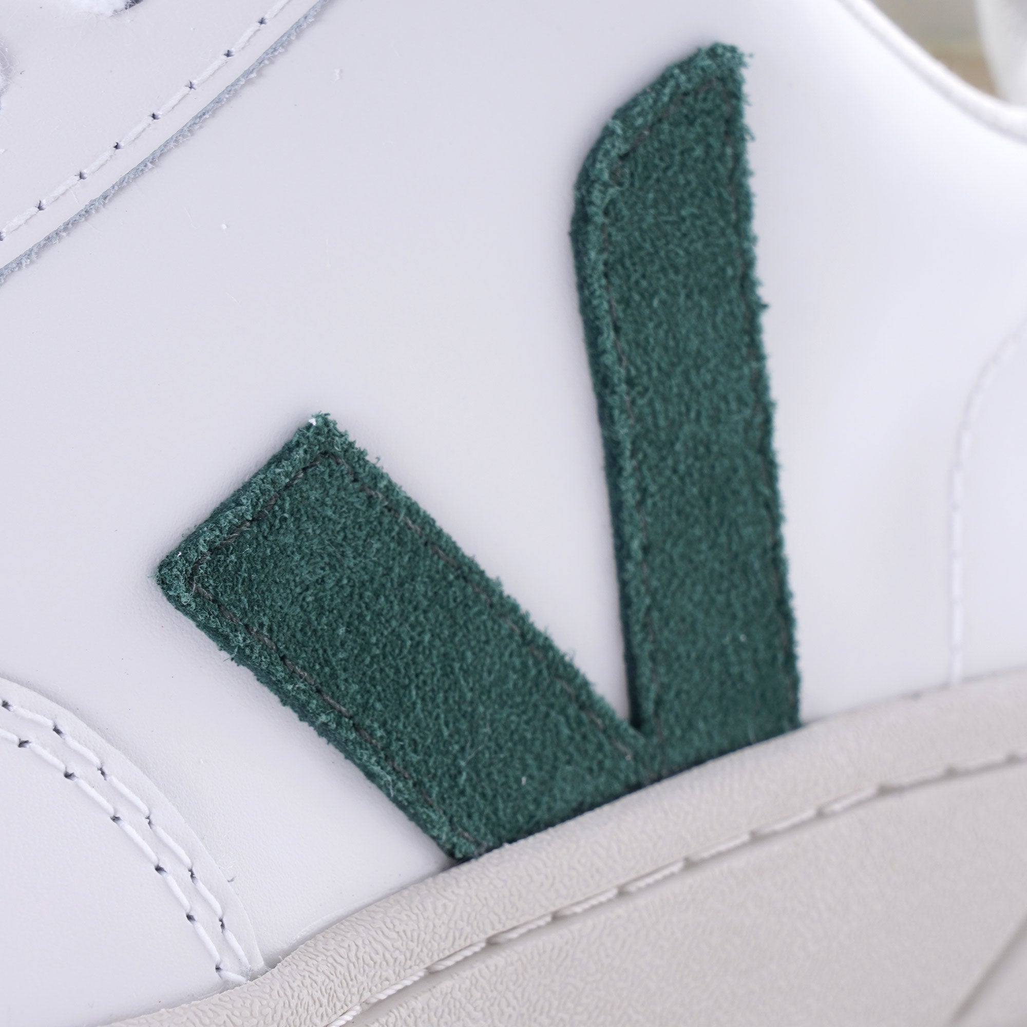 V-12 Leather - Cyprus