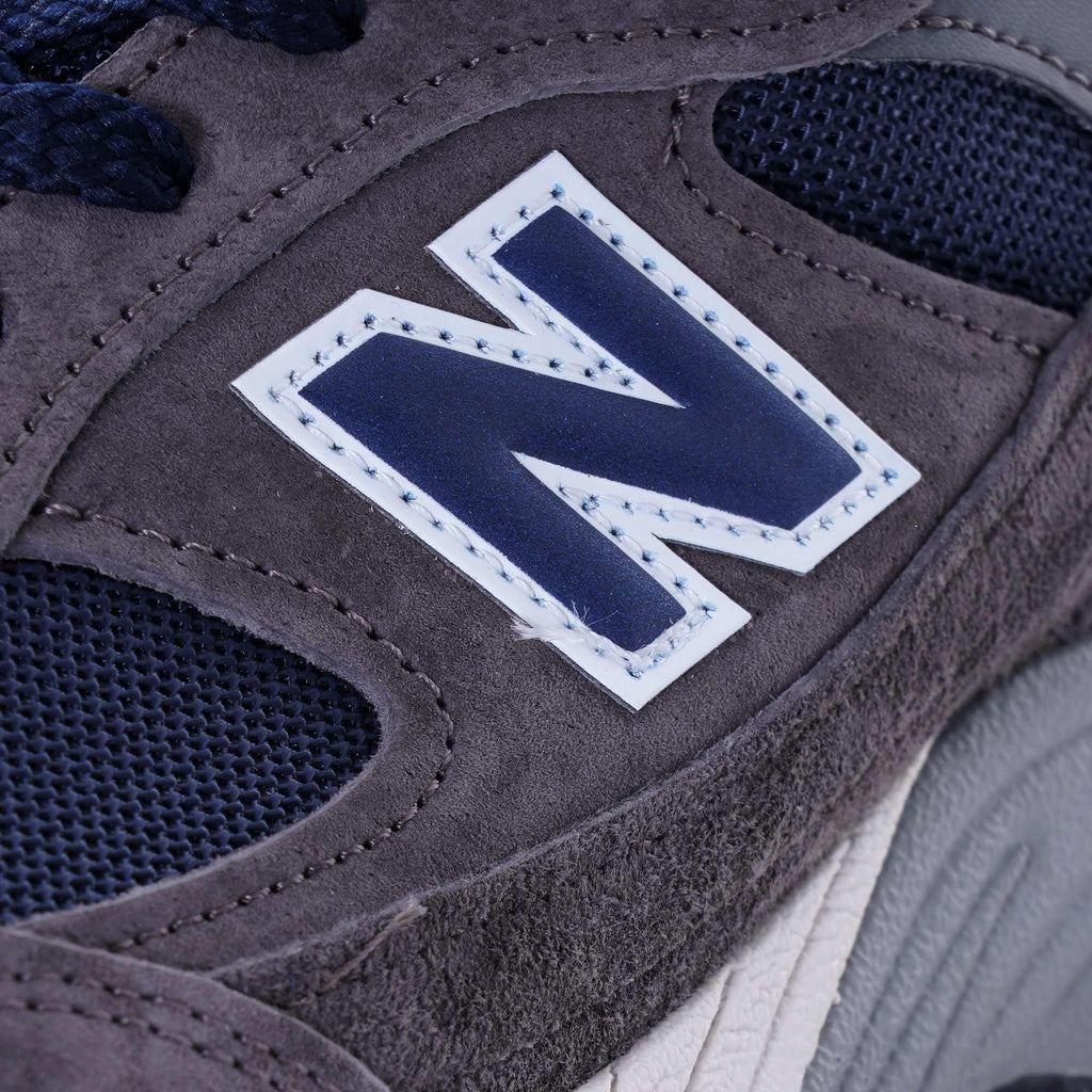 Made In England 991 - Grey/Blue