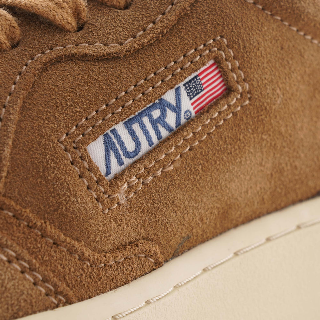 Medalist Low Suede - Caramel