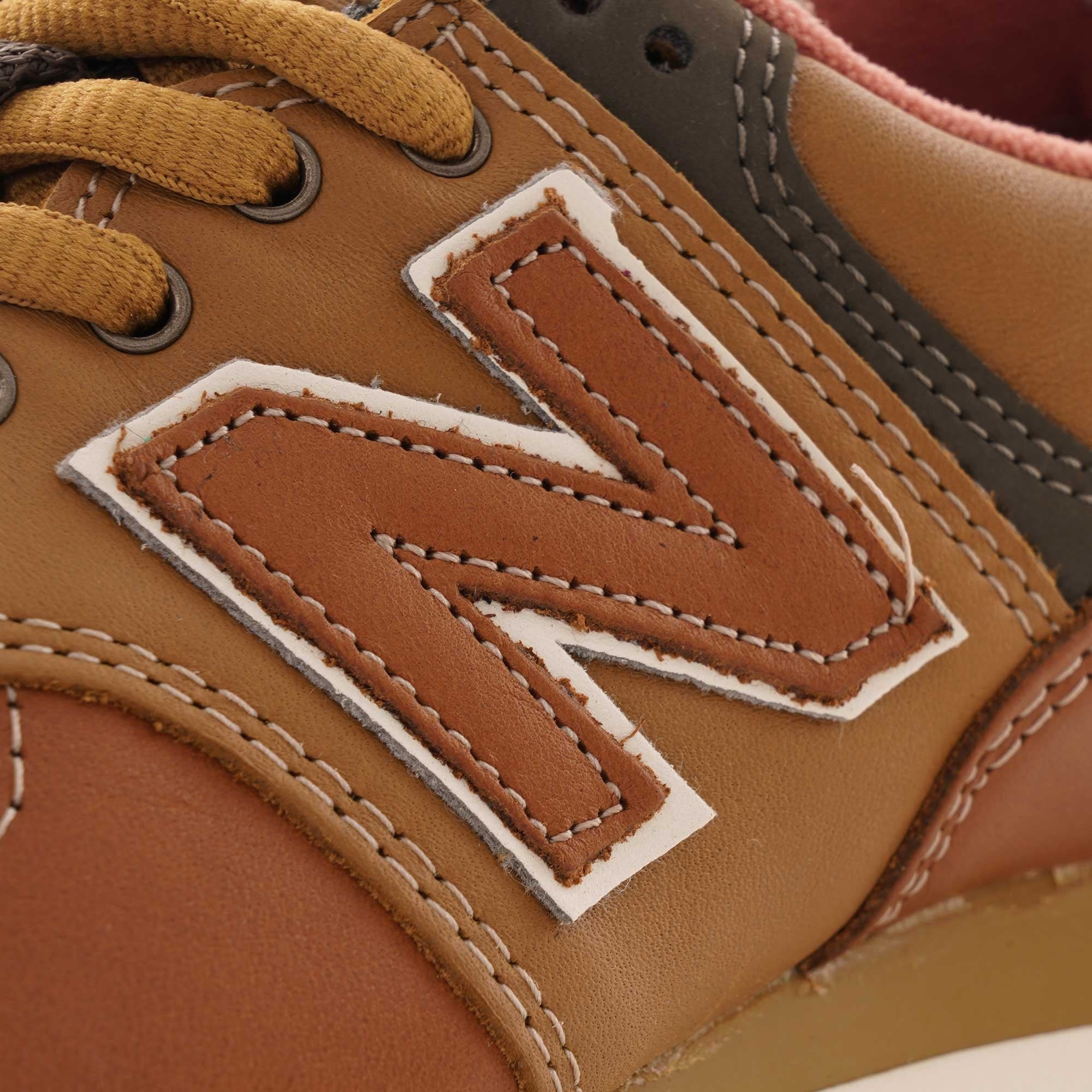574 Leather - Brown