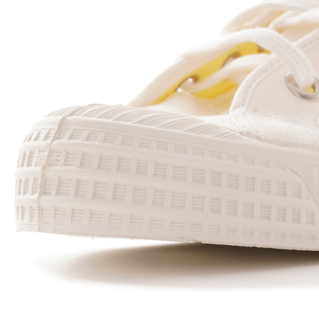 Star Dribble - White