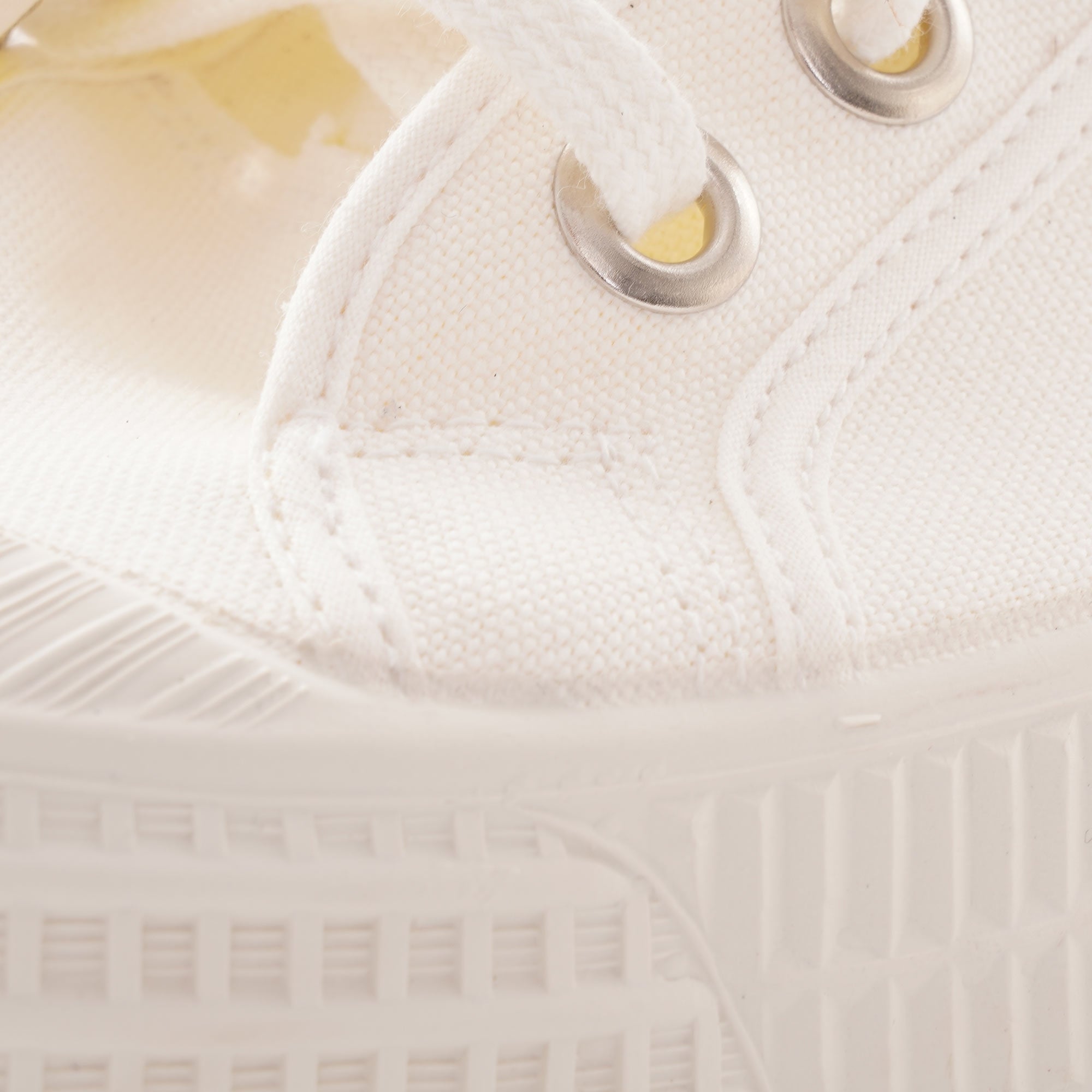 Star Dribble - White