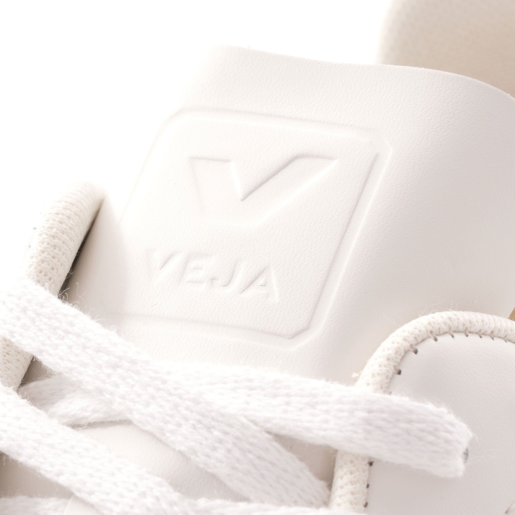 V-10 Leather - White and Black