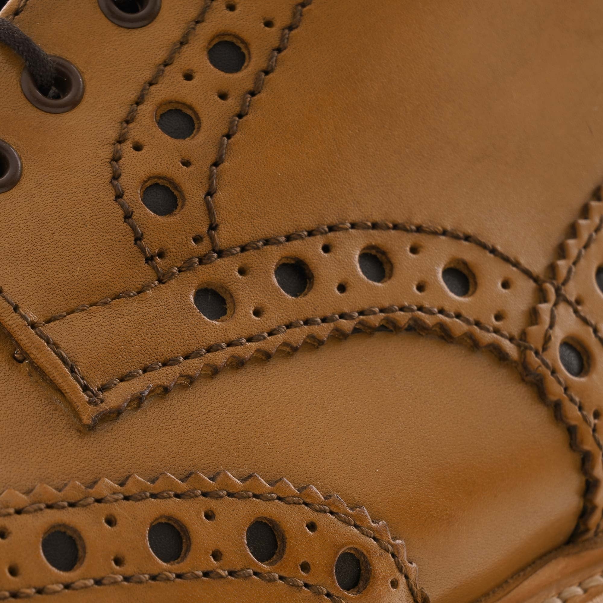 Fred Brogue Boot - Tan