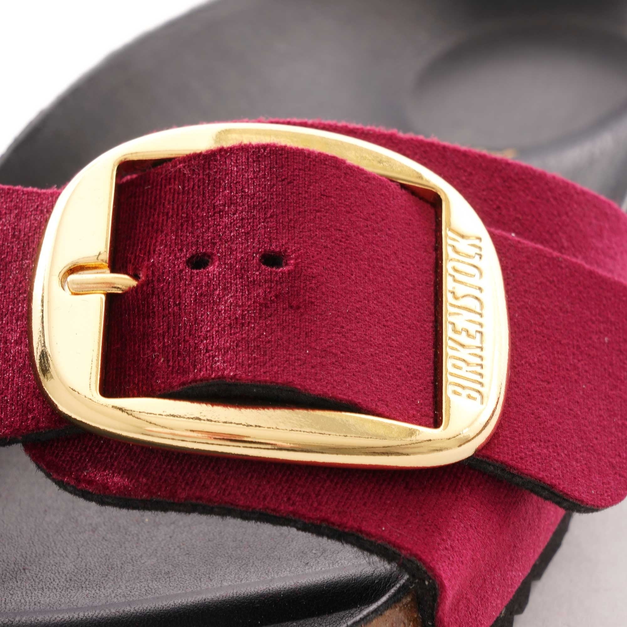Madrid Big Buckle Rivet Logo - Maroon