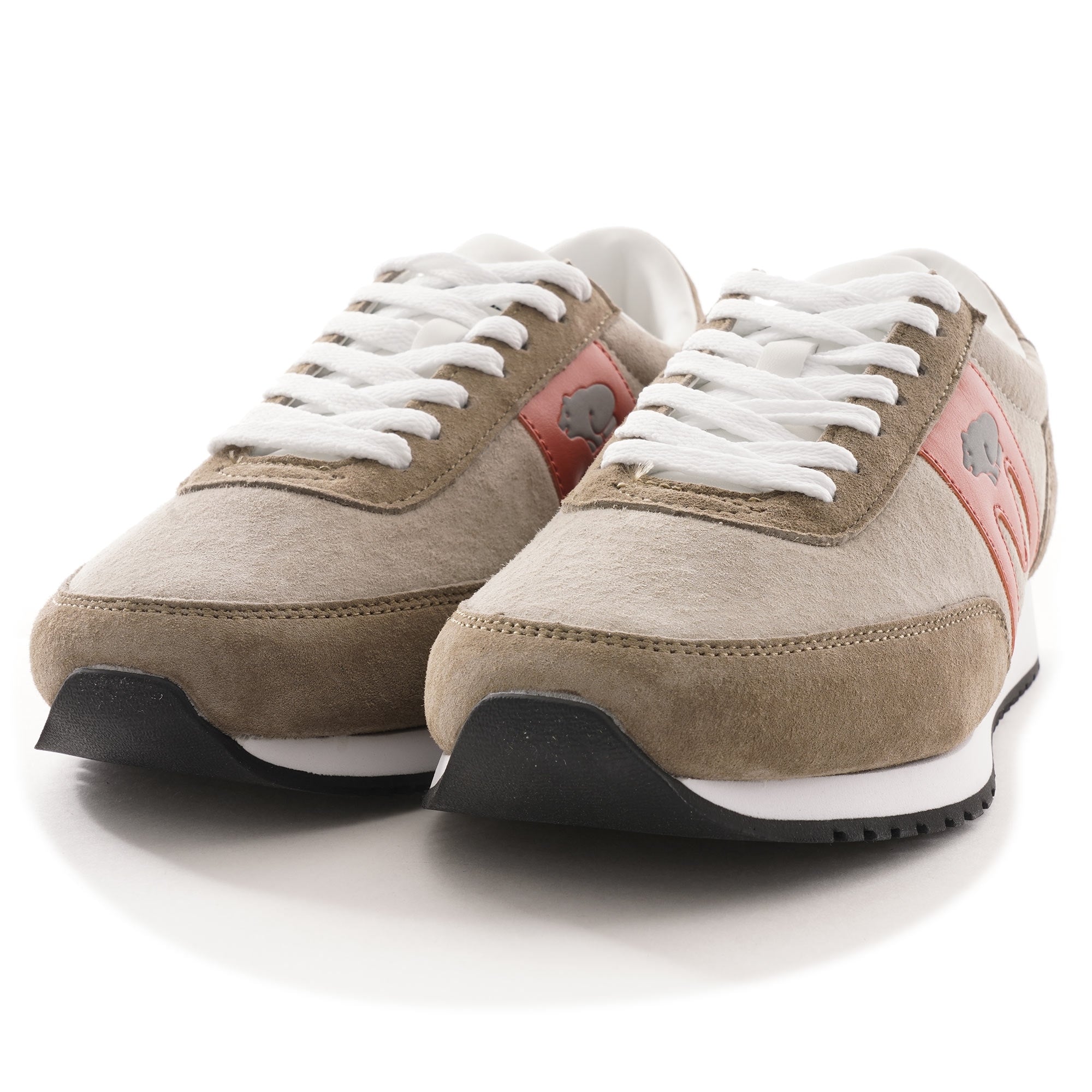 Albatross 82 - Silver Mink/Apricot Brandy