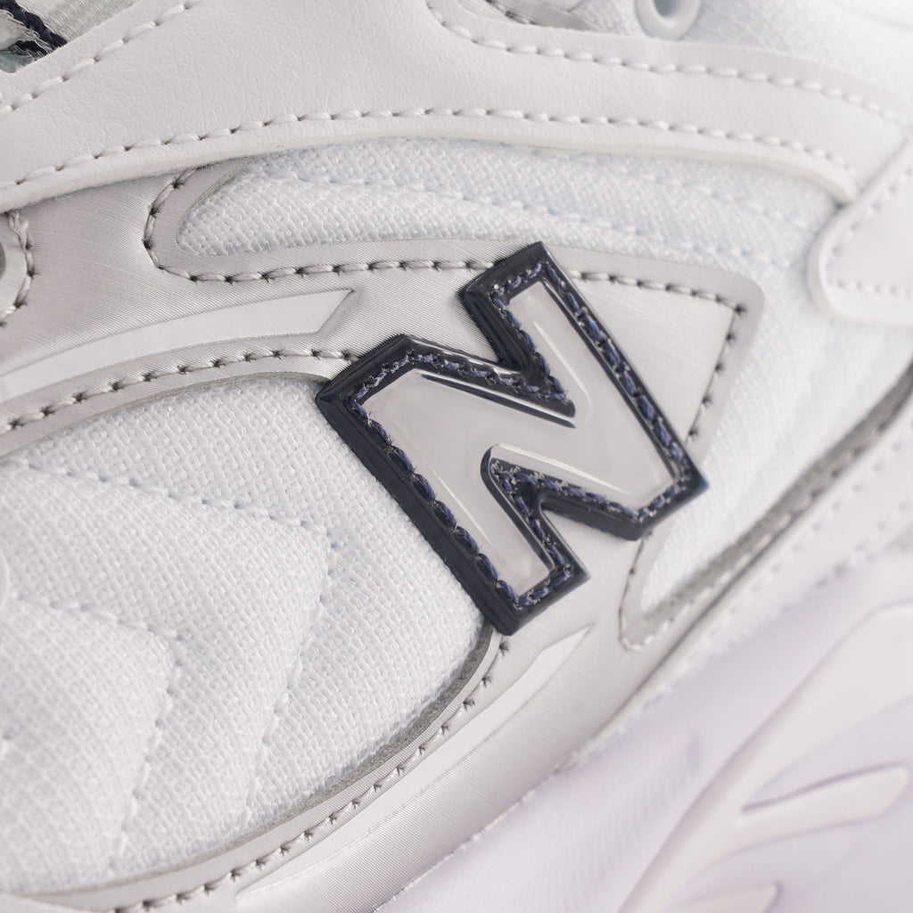 New Balance ML725B - White