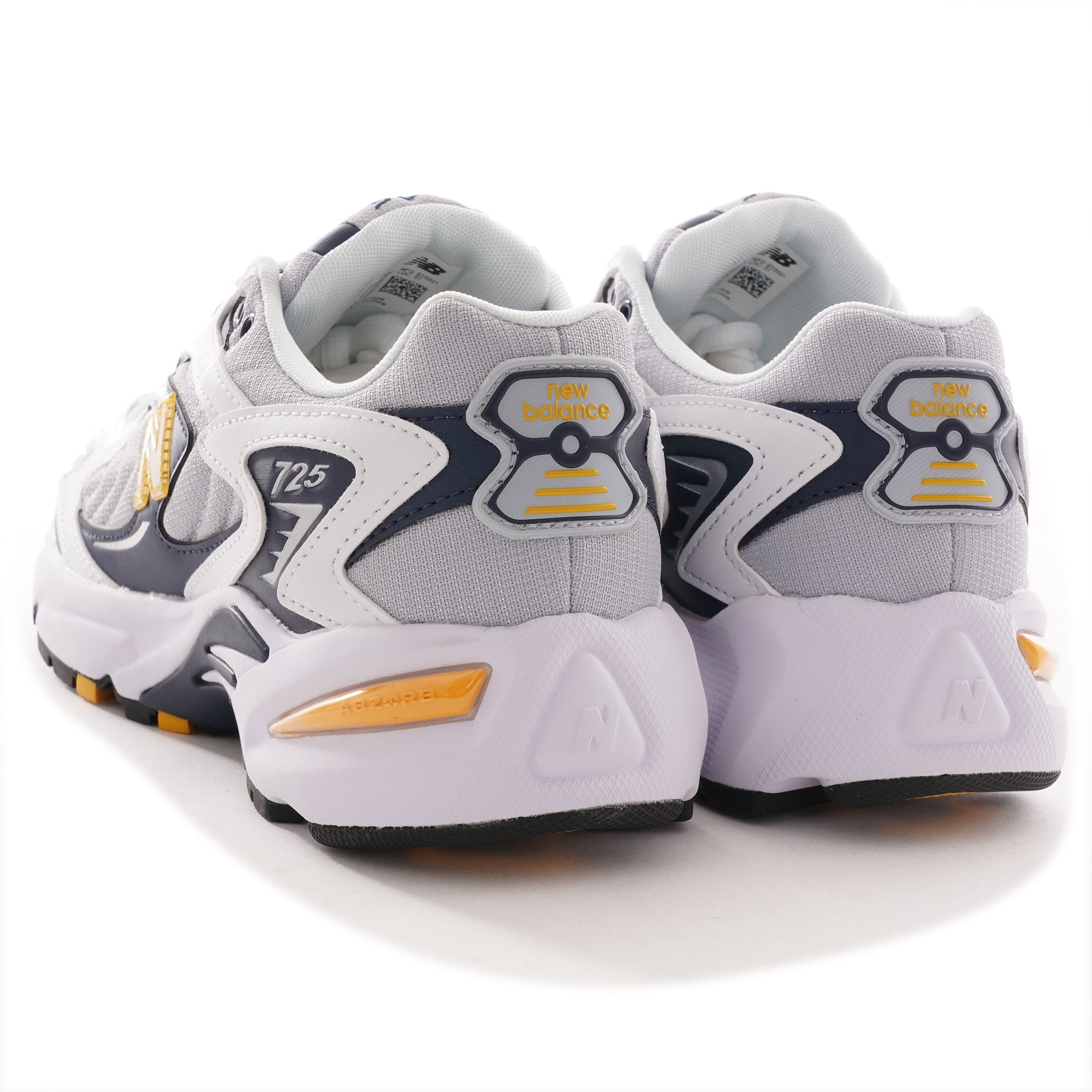 New Balance ML725A - White