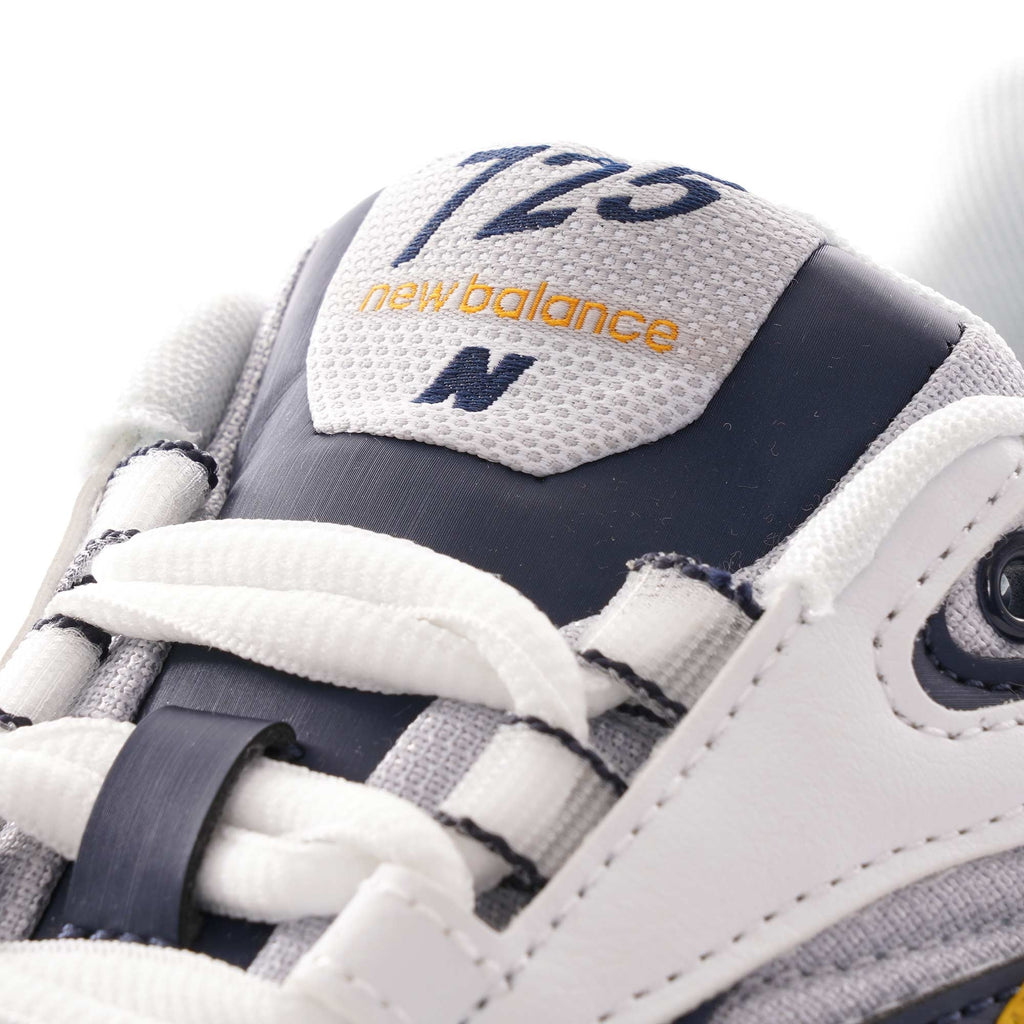 New Balance ML725A - White
