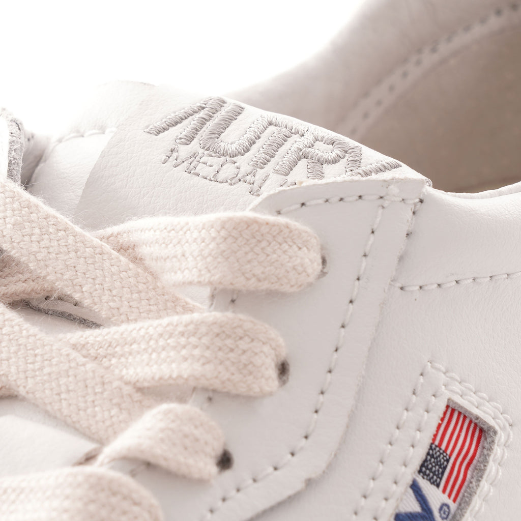Action Shoes Low All Leather - White/Yellow