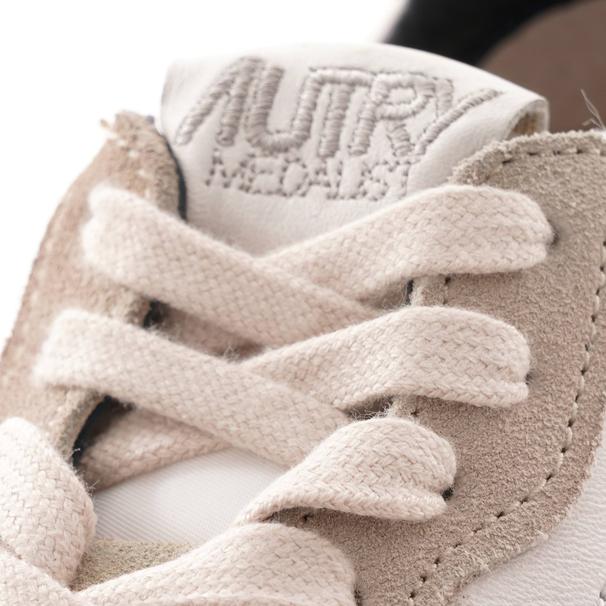 Medalist Low Cracked Leather/Suede - White/Blue