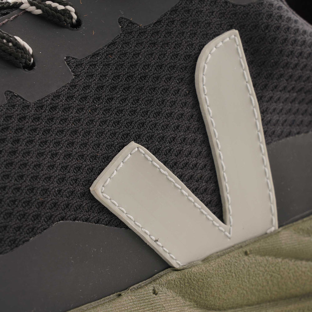 Veja Dekkan Alveomesh Trainers - Black Oxford/Grey Tonic
