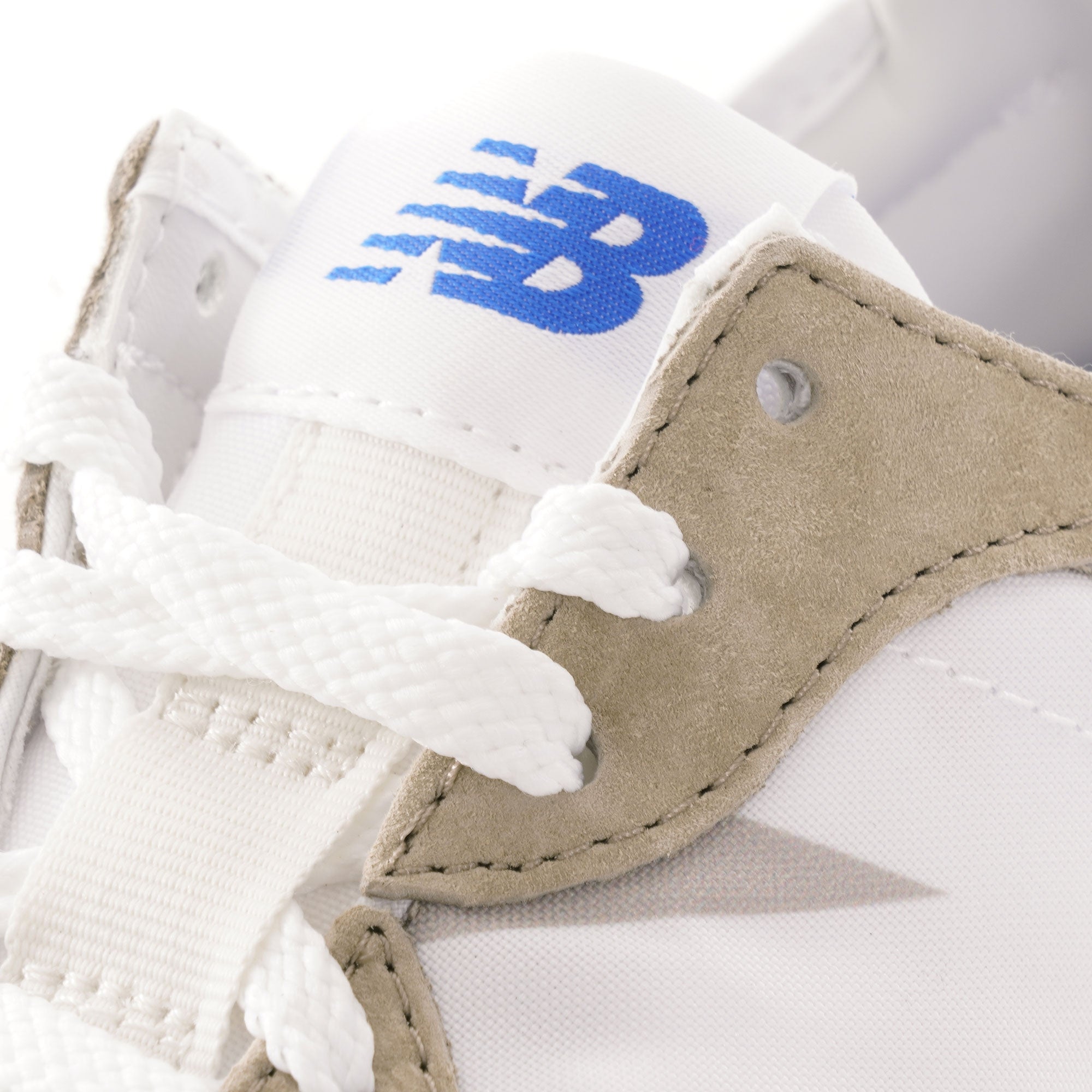 New Balance 327 - Mushroom