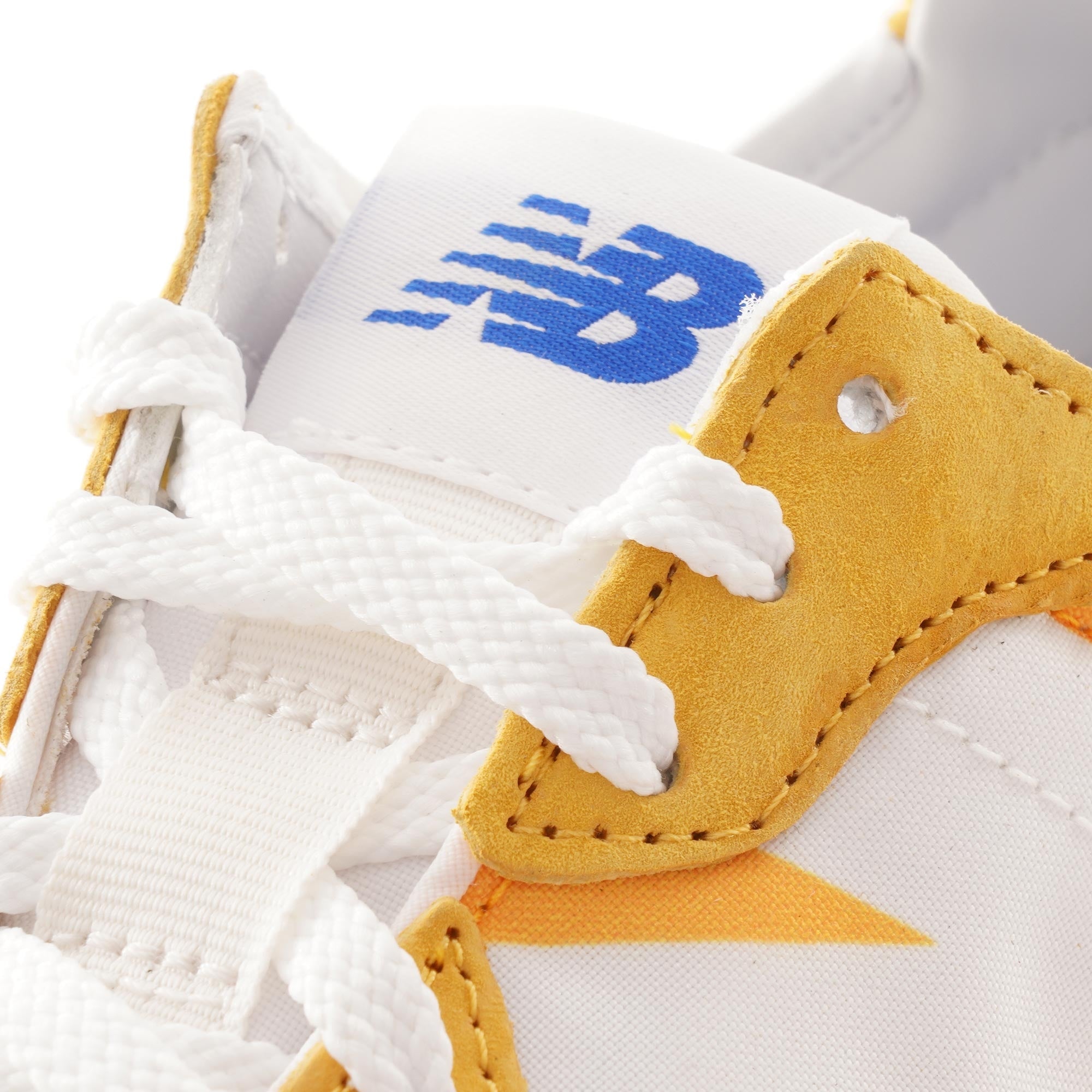 New Balance 327 - Yellow