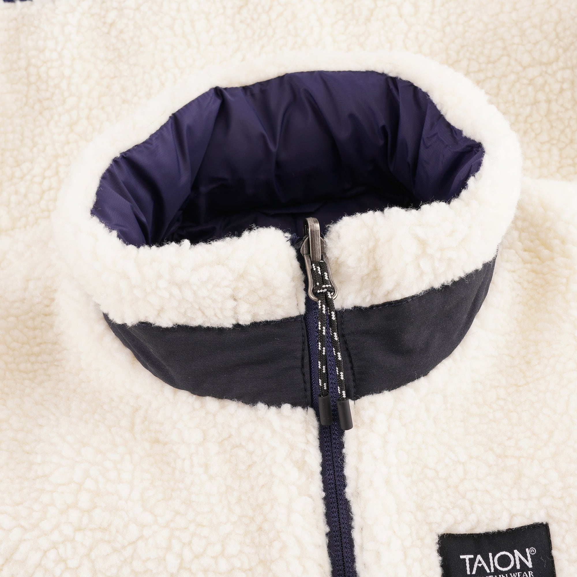 Taion Reversible Fleece Down Gilet - Navy/Ivory