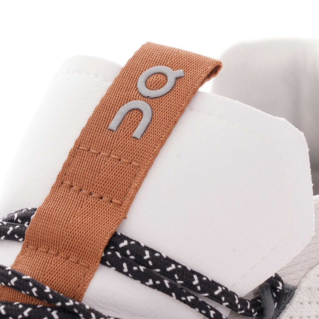 Cloudnova - White/Pecan