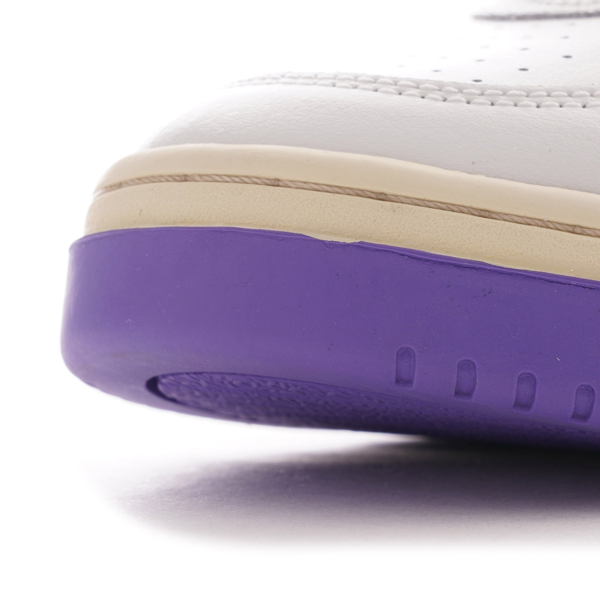 Autry Medalist Low - White/Purple
