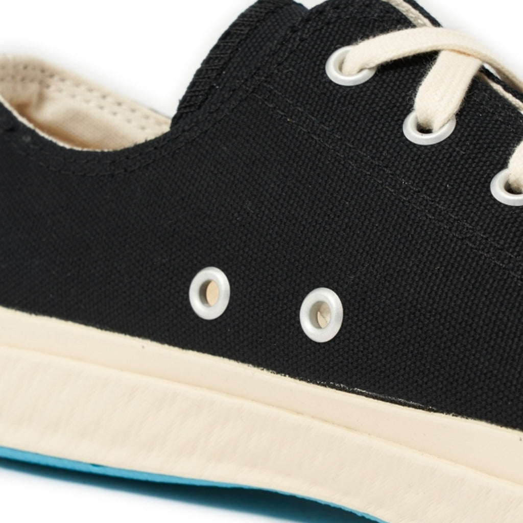 01JP Canvas Sneakers - Black