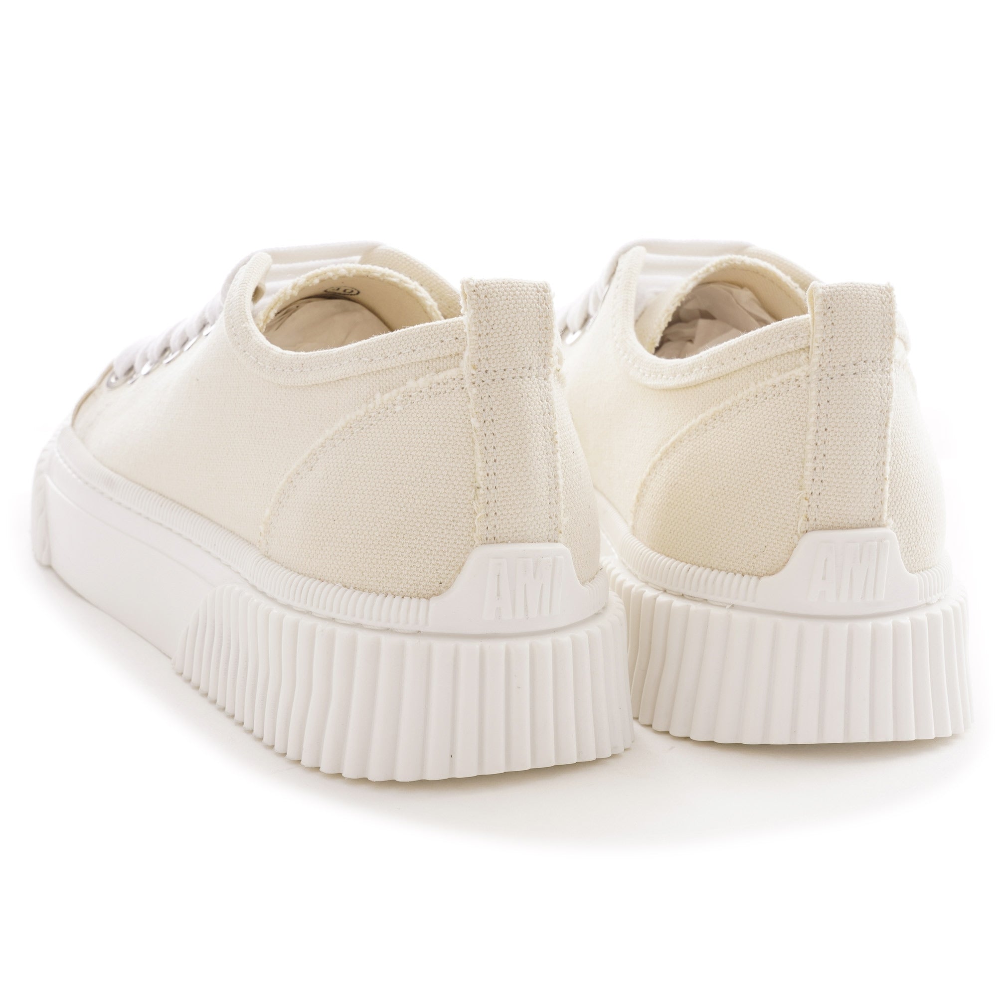 AMI Low Top Sneakers - Off-White