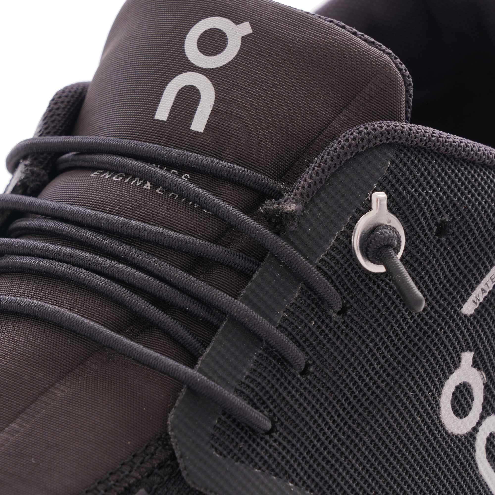On Running Cloud 5 Waterproof - All Black