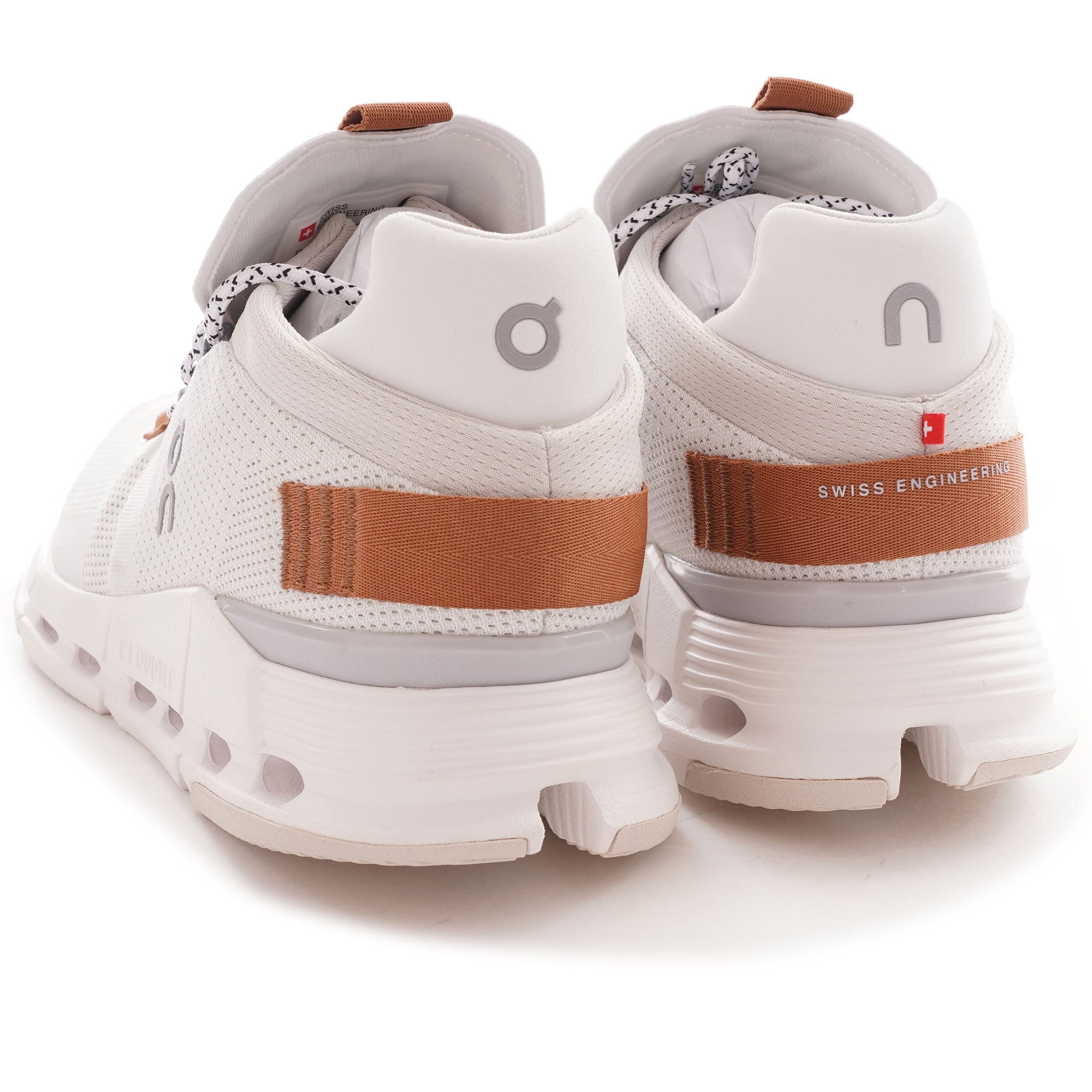 On Running Cloudnova - White/Pearl
