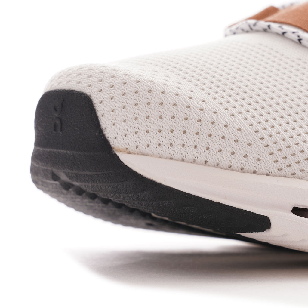 On Running Cloudnova - White/Pearl