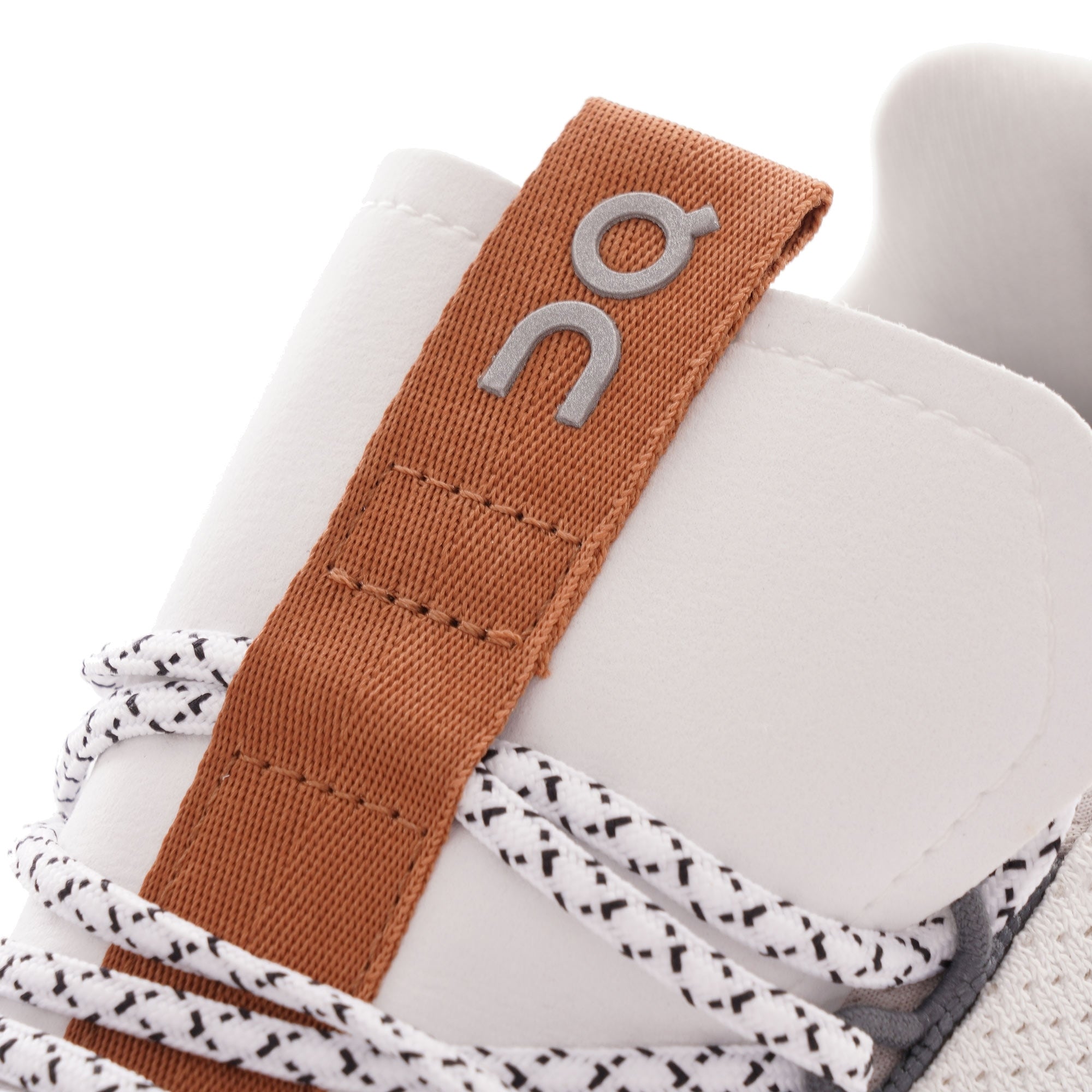 On Running Cloudnova - White/Pearl