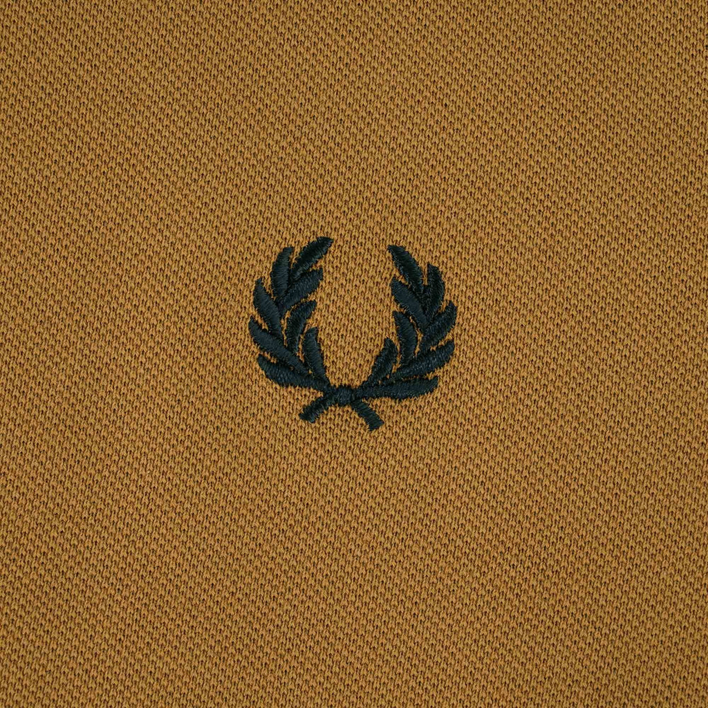 Fred Perry M3600 Twin Tipped Polo - Dark Caramel