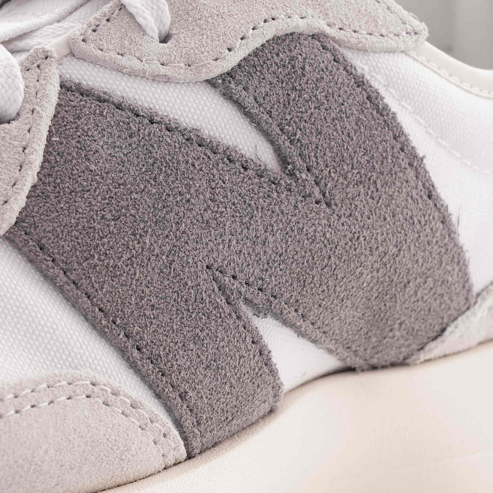 New Balance 327 - Grey