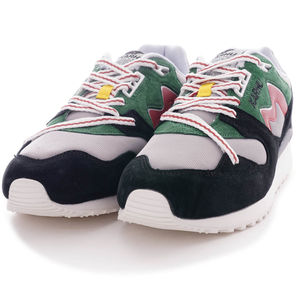Karhu Synchron Classic - Jet Black