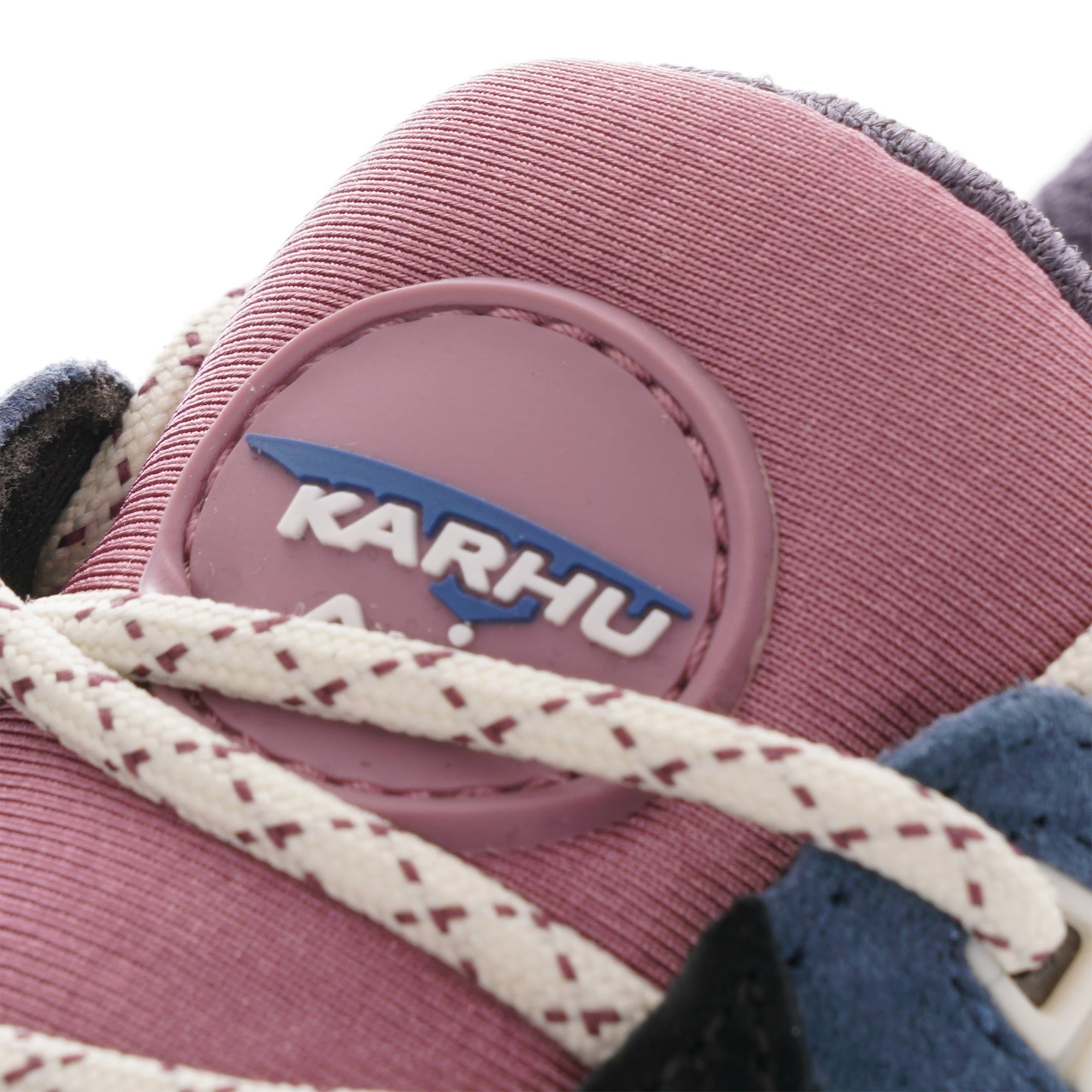 Aria 95 - India Ink/Pelican