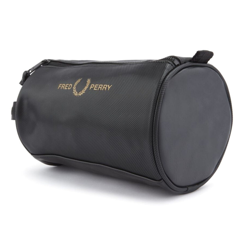 Fred Perry Piqu Textured Wash Bag - Black