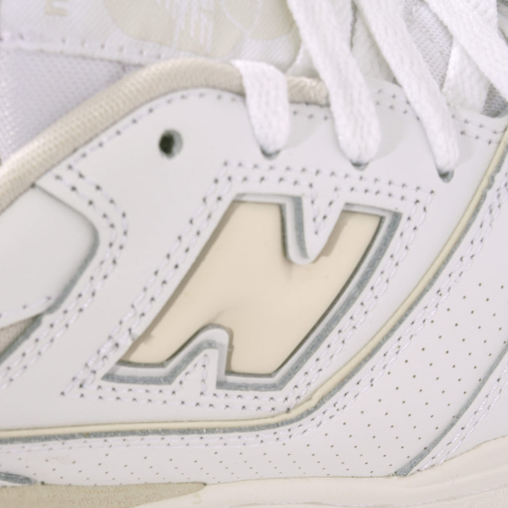 New Balance Womens 550 - White/Beige