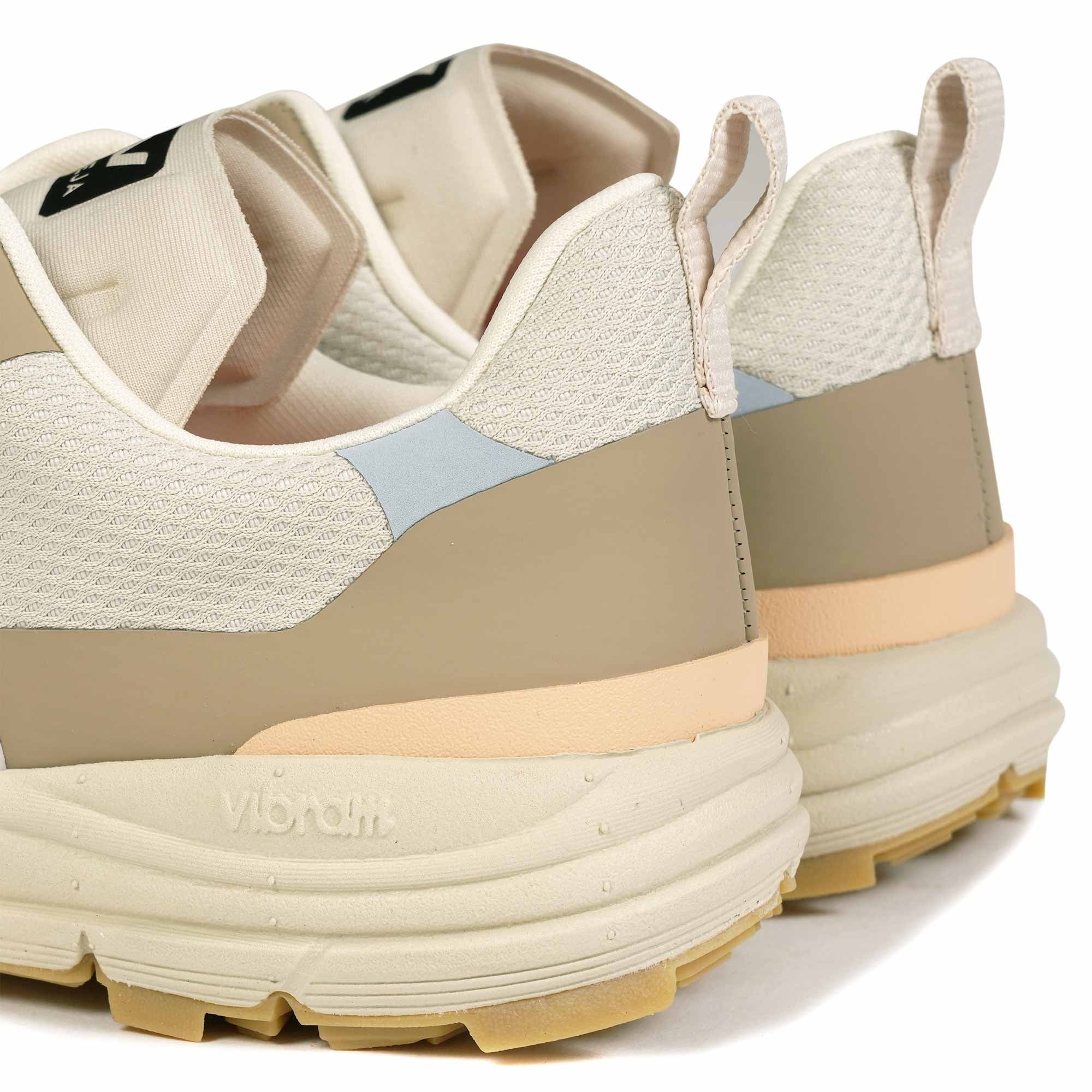 Veja Womens Dekkan Alveomesh - Natural