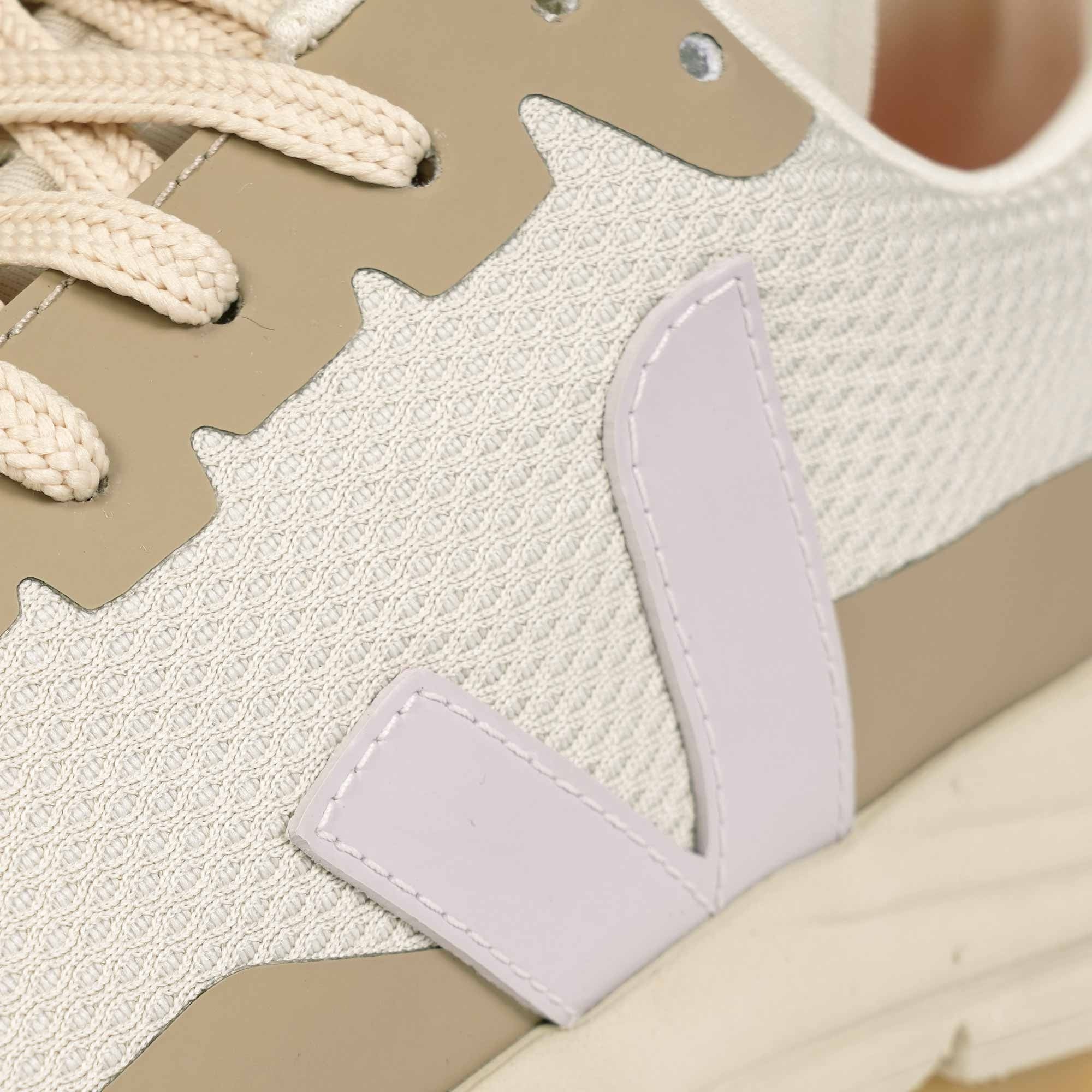 Veja Womens Dekkan Alveomesh - Natural