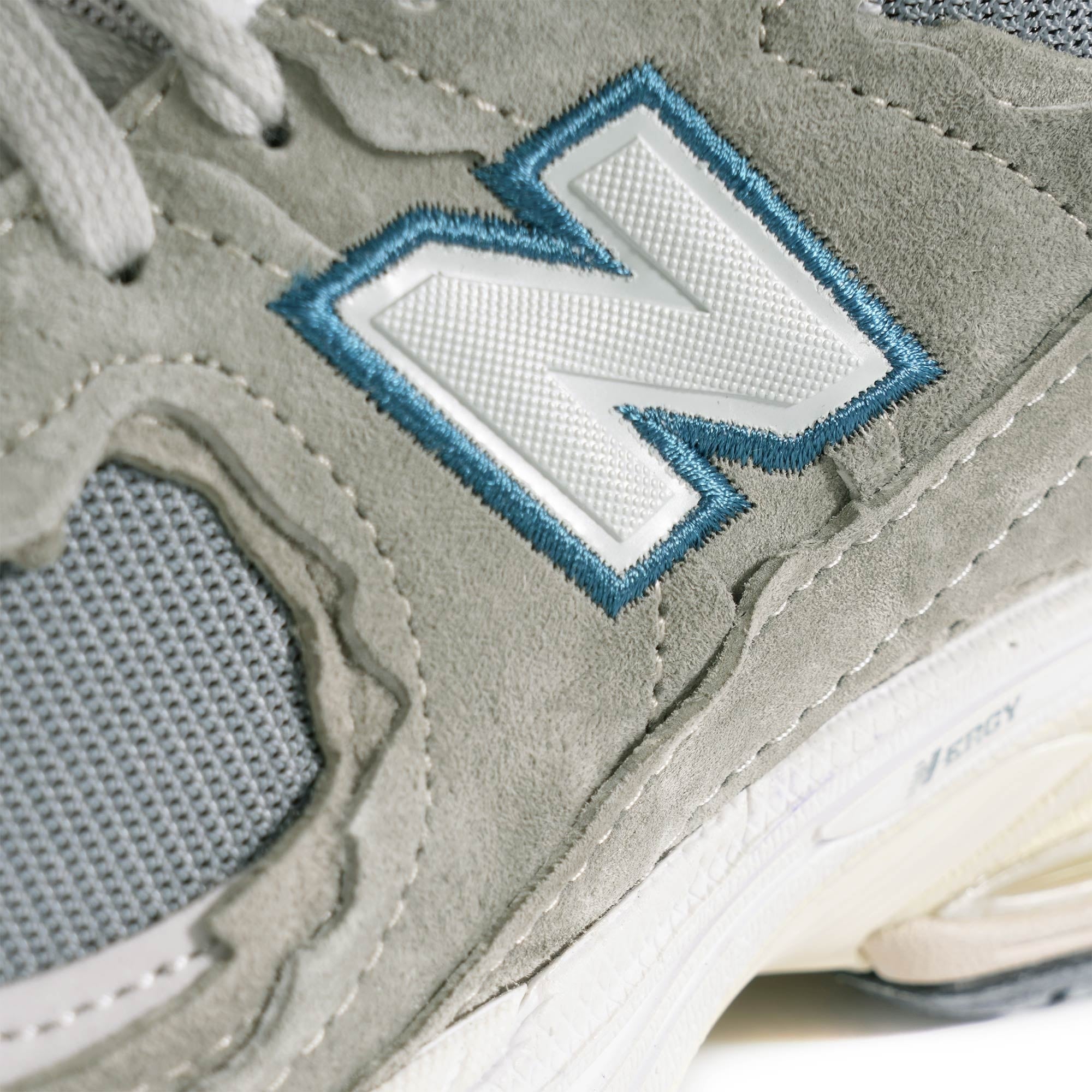 New Balance 2002R Protection Pack - Grey