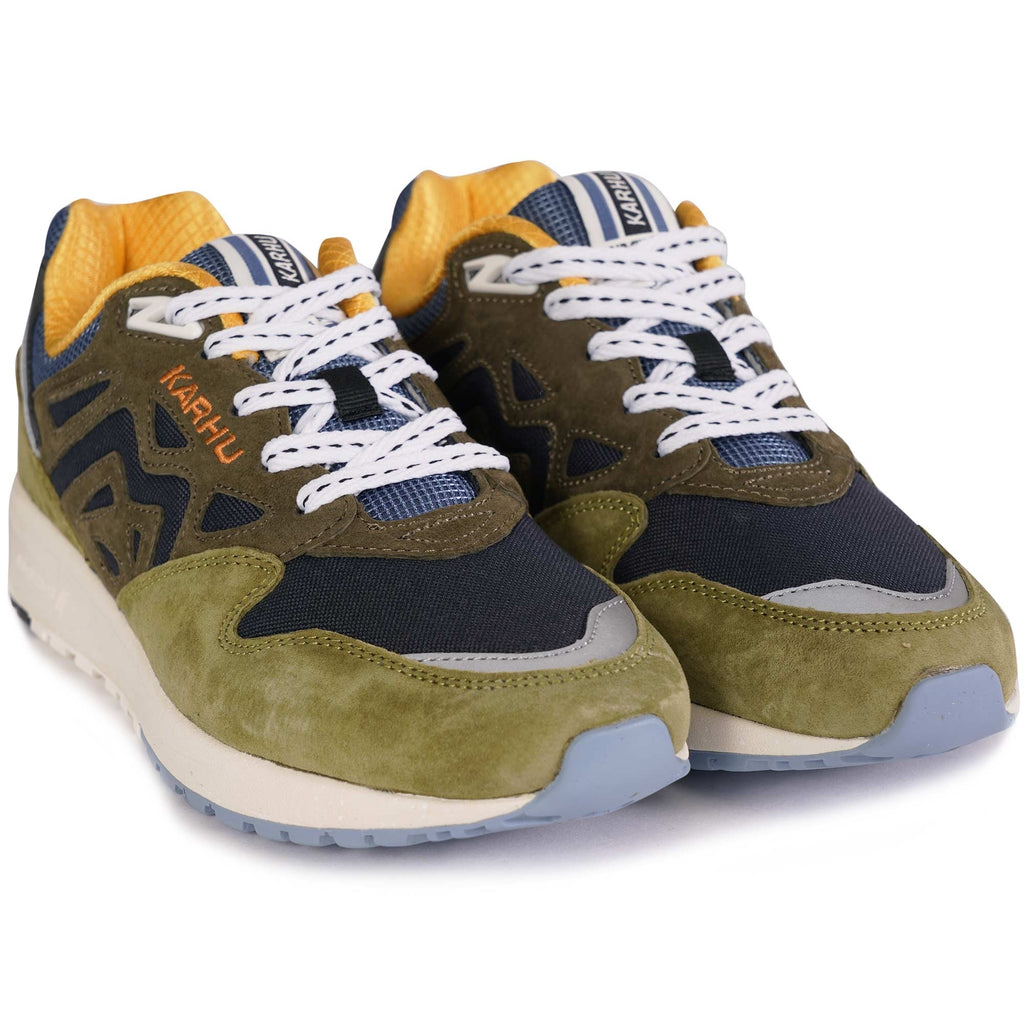 Karhu Legacy 96 "Trees Of Finland" Pack - Green Moss/India Ink