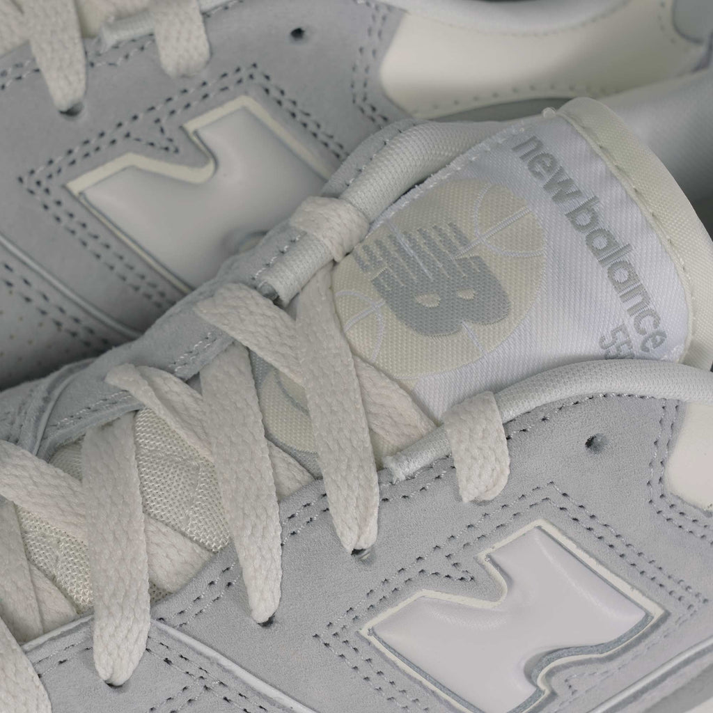 New Balance 550 Suede - Grey