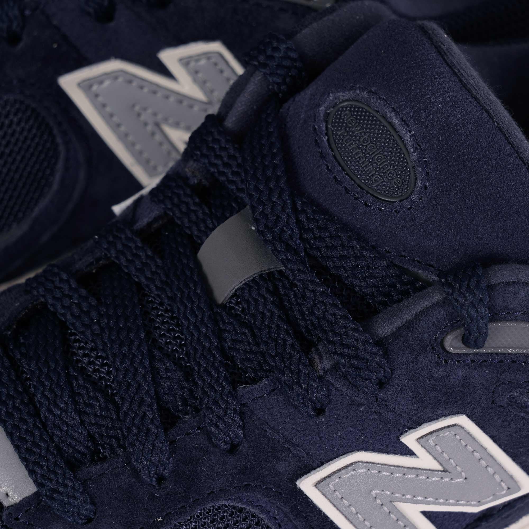 New Balance 2002R - Navy